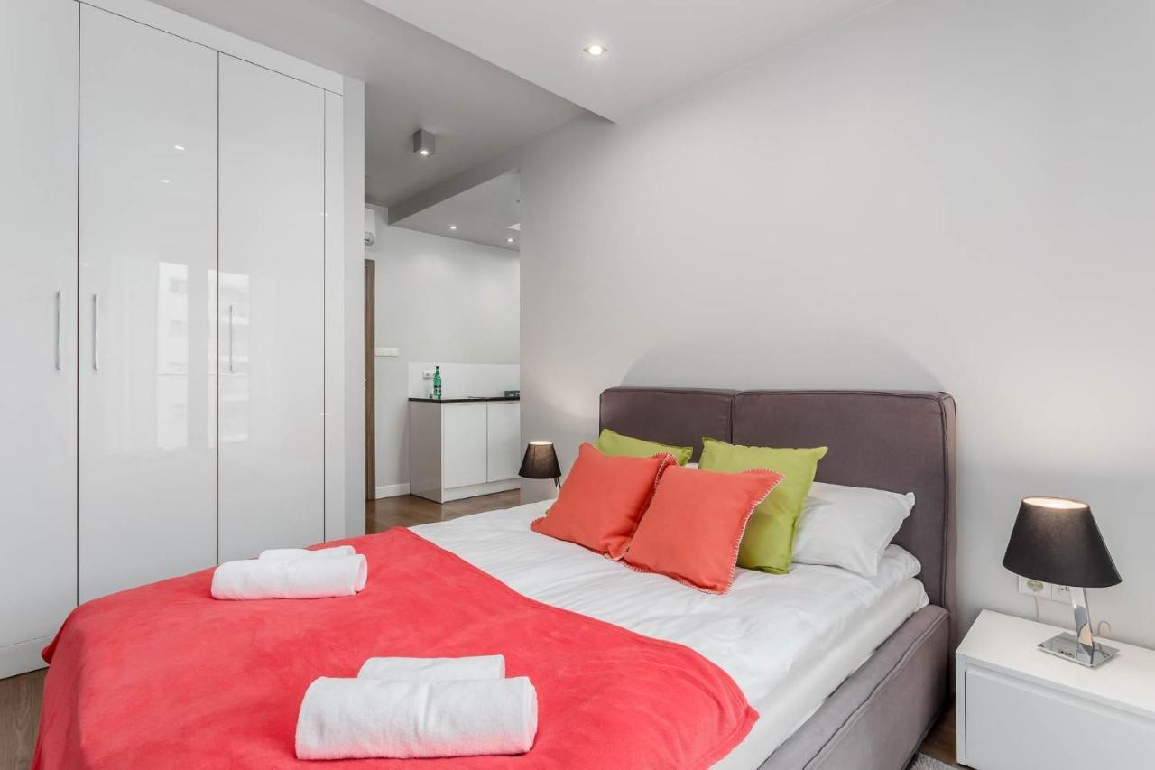 Rent Like Home - Oxygen Wronia 45 II Varsovia Exterior foto